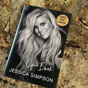 Jessica Simpson’s “open book” … signed first edition!